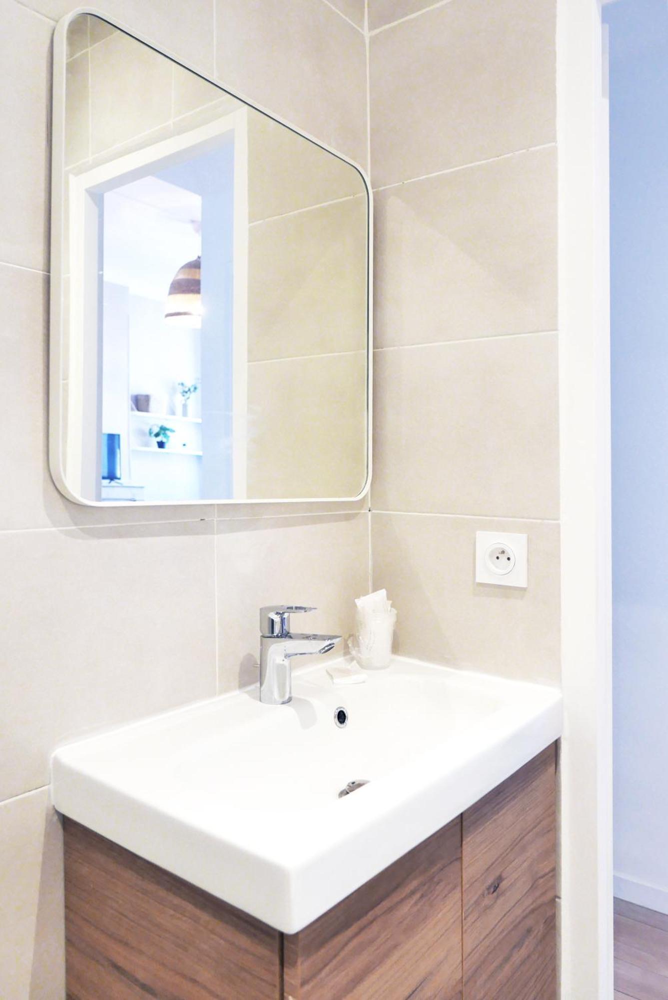 Apartment Magnifique T4 En Face La Gare Saint Charles - 3 - Clim Dans Le Salon